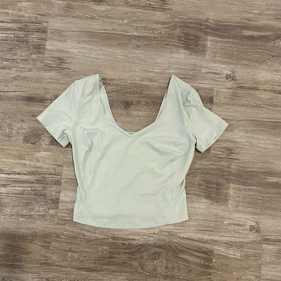 Lululemon align v neck short sleeve green fern 6 - Picture 3 of 4